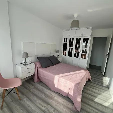 H&h Azucena, Parking Gratis Appartement
